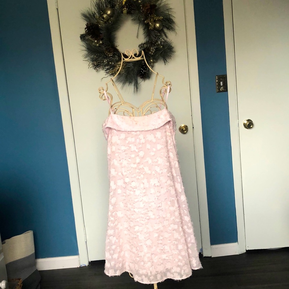 Clover and Sloane flowy, fuzzy light pink mini